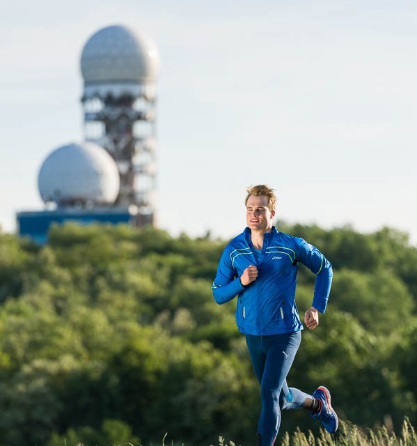 asics-puma-herren-laufkleidung-running-top-laufschuh-laufen-fotoshooting-teufelsberg-berlin-sommer-5757