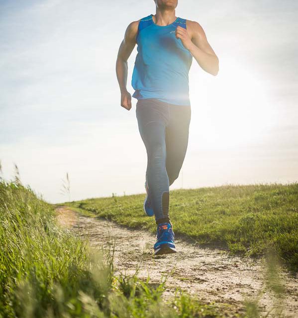 asics-puma-herren-laufkleidung-running-top-laufschuh-laufen-fotoshooting-teufelsberg-berlin-sommer-5856