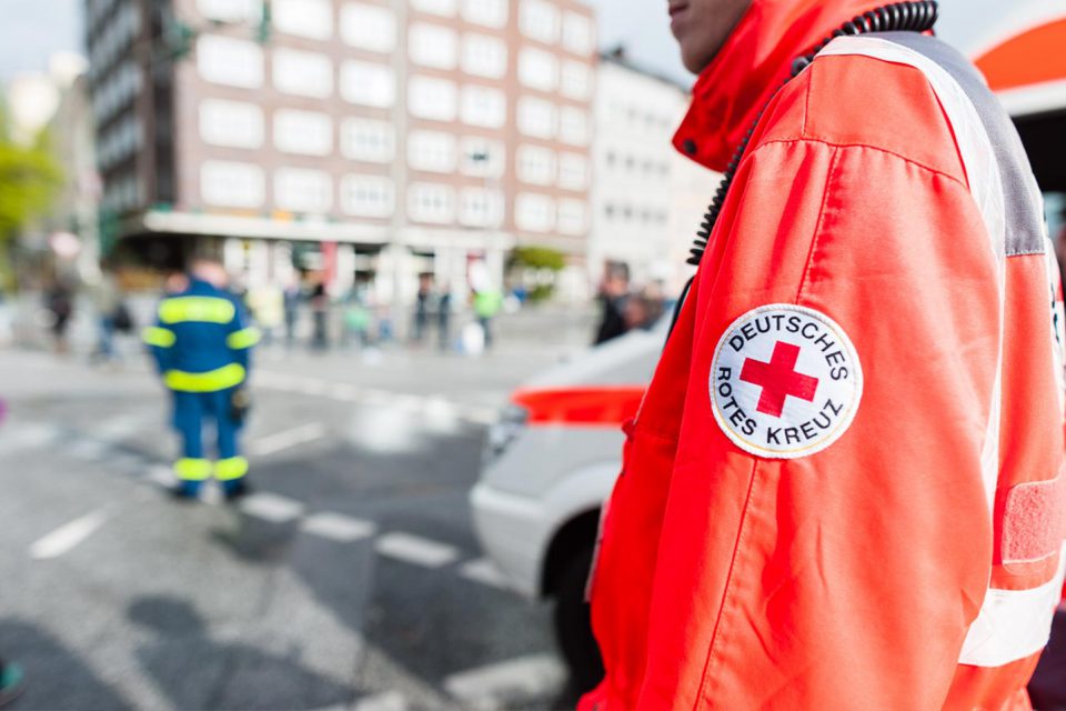 Logo unscharf als Teil einer Reportage für Sportzeitschrift fotografiert