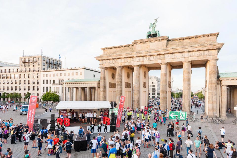Eventfotograf im Berliner Regierungsviertel beim Firmenlauf 2017