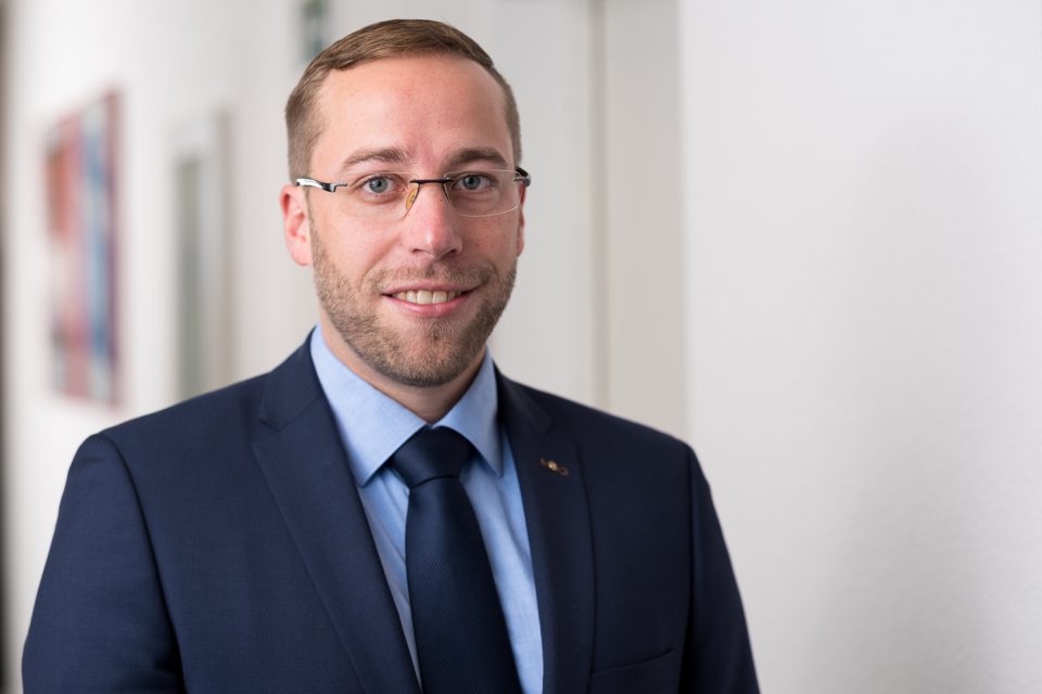 Businessportrait von Björn Gollée bei der Degemed in Berlin