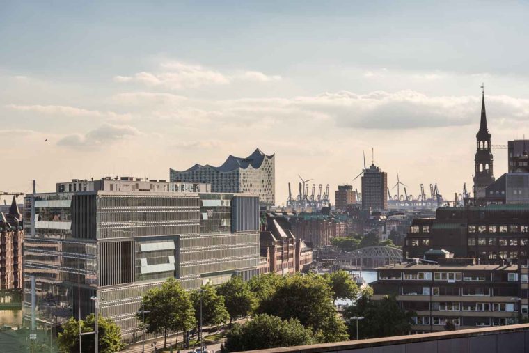 Sommer in Hamburg perfekte Immobilienfotografie für ihren Geschäftsbericht